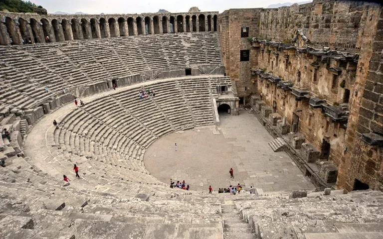 Aspendos Antik Kenti’nde Hermes Heykeli Bulundu