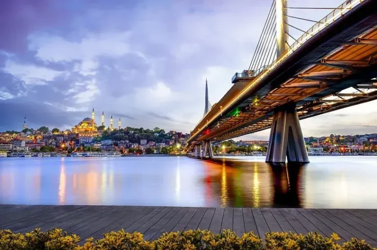 Türkiye’de gezilecek şehirler: En güzel rotalar ve ipuçları